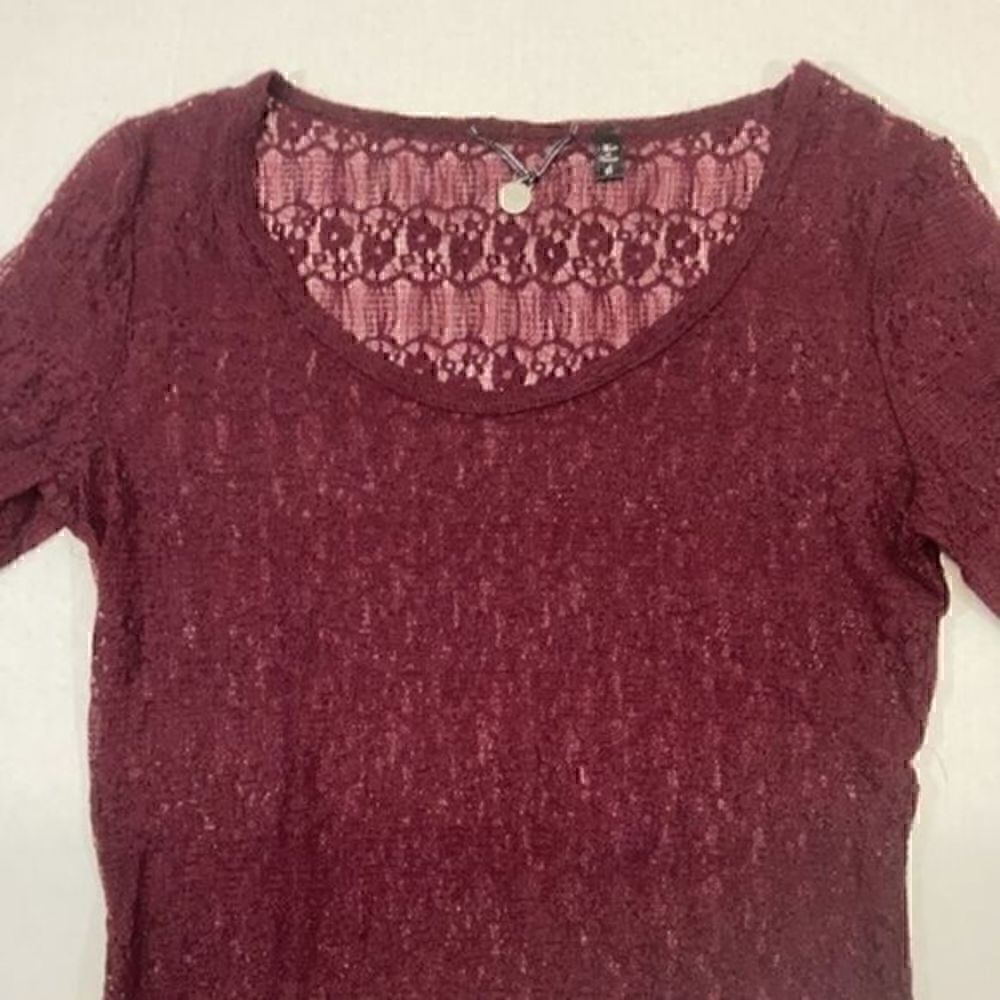 BKE women’s lace 3/4 sleeve top. Size S. - Picture 2 of 6